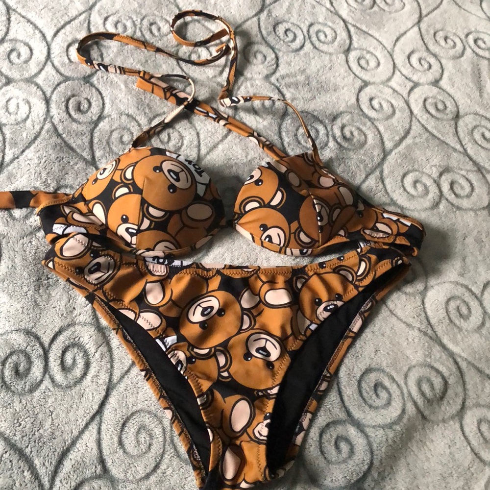 Moschino two piece set size 36